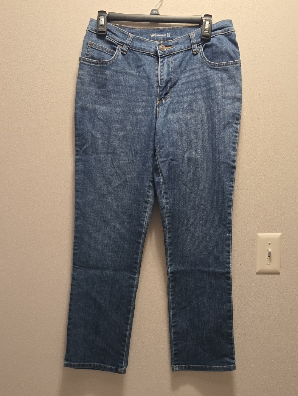 Lee Straight Leg Relaxed Fit Women’s Jeans in Medium Blue 1889